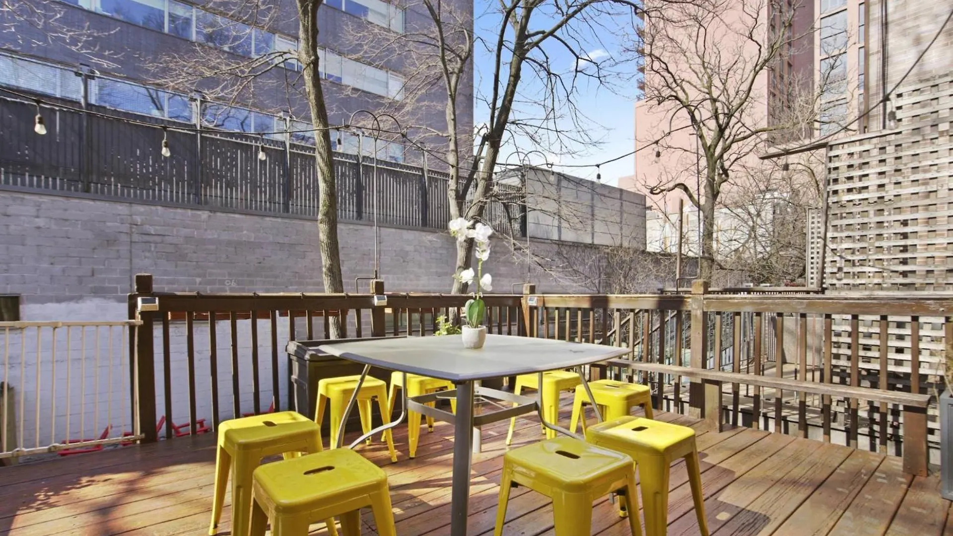 3Br Nyc Brownstone Game Room Backyard Patio 纽约 公寓